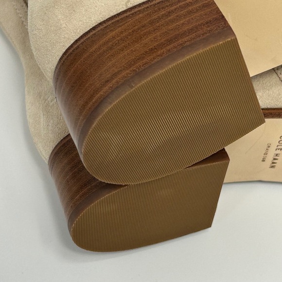 Cole HAAN Size 9.5 Ankle Boots Suede Ecru Beige Block Heel Booties Naia Womens - Picture 13 of 14